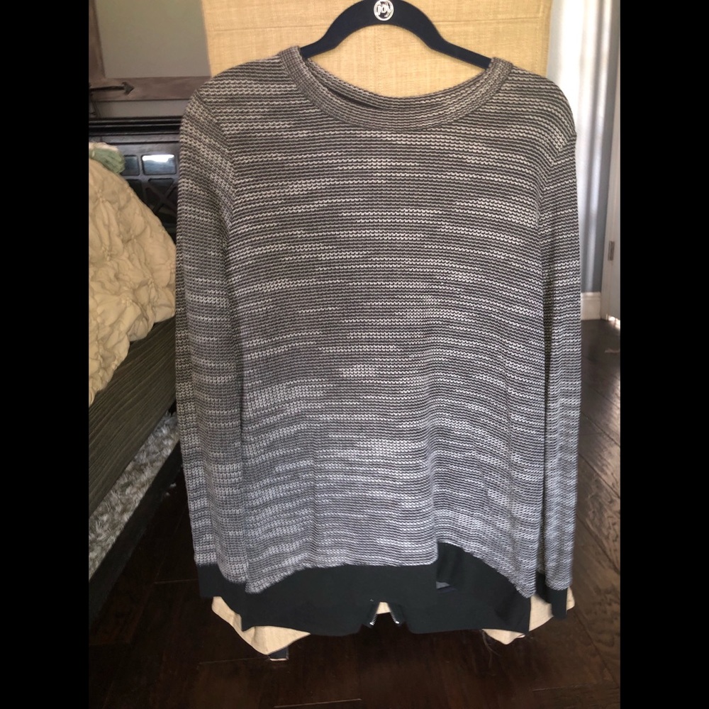Light weight long sleeve top